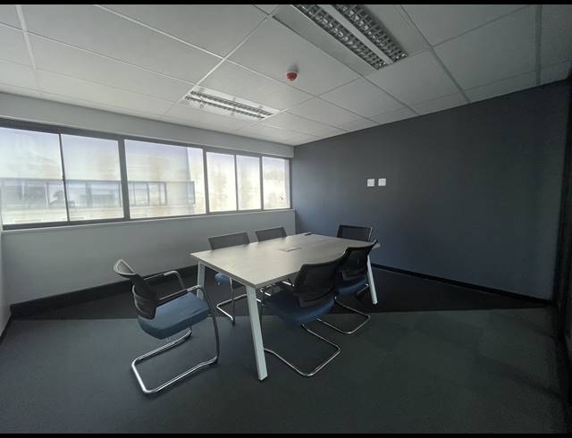 238M² OFFICE TO LET IN SANDTON CENTRAL